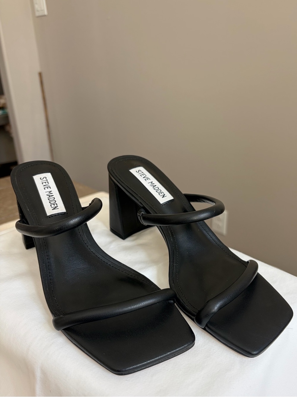 Steve Madden Black Double-Strap Square Toe Block Heel Sandals